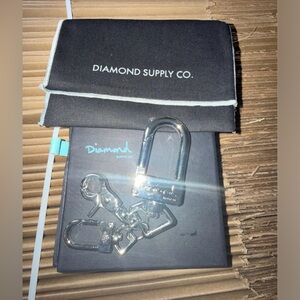 Diamond Supply Co U‑Lock Key Chain Silver Carabiner